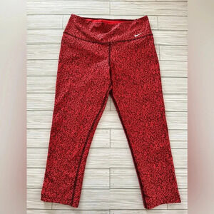 Nike | Legend Dri-Fit Capri Pant Leggings - Size S